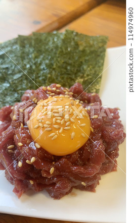 Yukhoe, Yakiniku restaurant grilled offal menu, Egg, Sesame 114974960