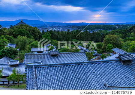 100 Best Sunsets in Japan - Evening view from Todaiji Temple's Nigatsudo Hall - Sunshine peeking through the clouds and Angel's Ladder (standard) 18:41 114976729