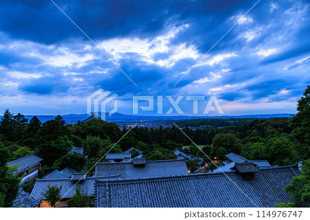 Top 100 Sunsets in Japan - Evening view from Todaiji Temple's Nigatsudo Hall - Afterglow peeking through the clouds and the gradation of the sky (wide angle) 19:02 114976747