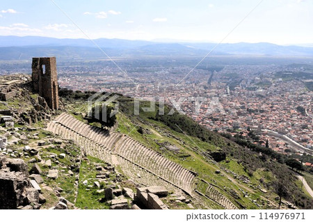 Acropolis ruins, theater ruins, World Heritage Site, Bergama, Türkiye, Asia 114976971