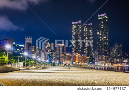 Haeundae Beach on Busan Night 114977187