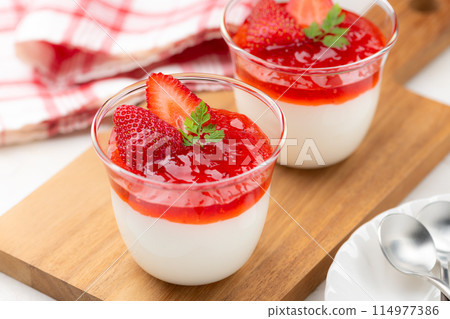 草莓優格慕斯 114977386