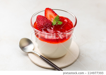 草莓優格慕斯 114977393