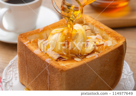 蜂蜜蜂蜜吐司特寫 蜂蜜蜂蜜吐司特寫 114977649