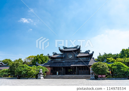 Bai Dinh Pagoda, a World Heritage Site in Ninh Binh, Hanoi, Vietnam, boasts the largest site area in the Orient. 114978534