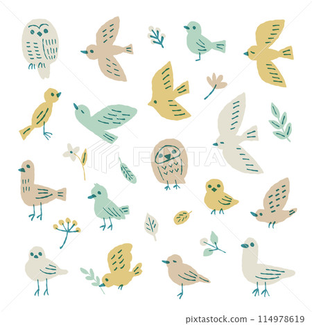 Hand-drawn illustration set of small birds 114978619