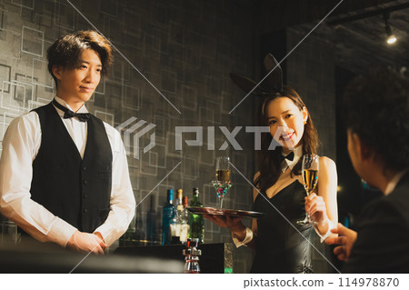 兔子 女孩 男孩 兔子 女孩 男孩 114978870