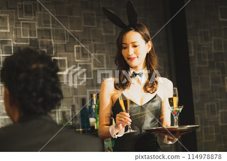 兔子 女孩 男孩 114978878