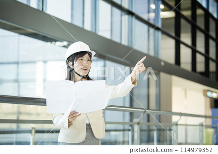 女工安全帽施工現場 114979352