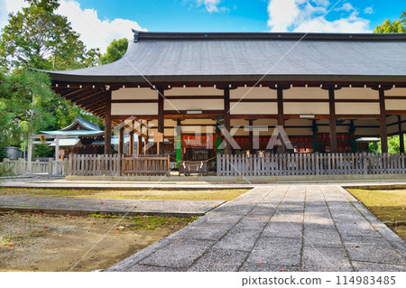 Kyoto Munetada Shrine, worship hall and main hall (Sakyo Ward, Kyoto City) Kyoto Munetada Shrine, worship hall and main hall (Sakyo Ward, Kyoto City) 114983485