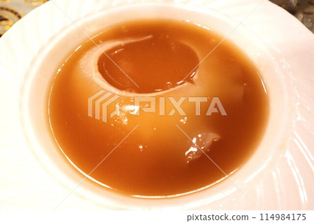 Kesennuma shark fin, whole tail fin, stewed in boiled water Kesennuma shark fin, whole tail fin, stewed in boiled water 114984175