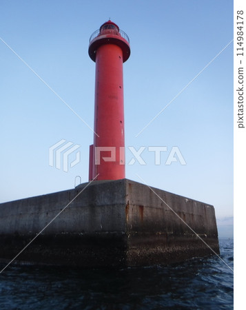 紅燈塔 114984178