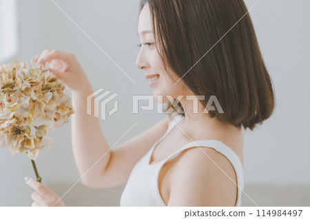 女生 女孩 女性 114984497