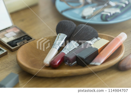 Cosmetics and makeup products Cosmetics and makeup products 114984707
