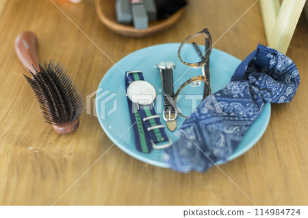 Cosmetics and makeup products Cosmetics and makeup products 114984724