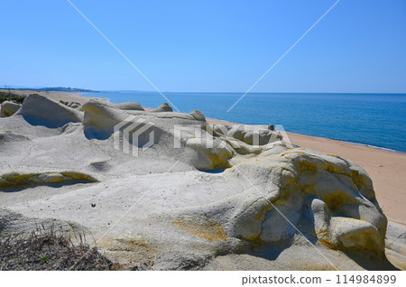 Remains of the Millionaire's Residence, Katano Beach, Kaga City Remains of the Millionaire's Residence, Katano Beach, Kaga City 114984899