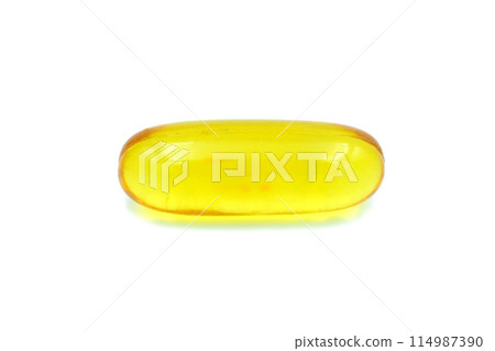 Good fatty fish oil and vitamin E supplements, health and body. 114987390
