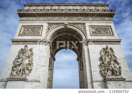 Arch of Triumph during the day Arch of Triumph during the day 114988702