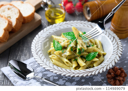 Penne Genovese (finished with fresh Hokkaido cream) Rich and flavorful Genovese sauce 114989079