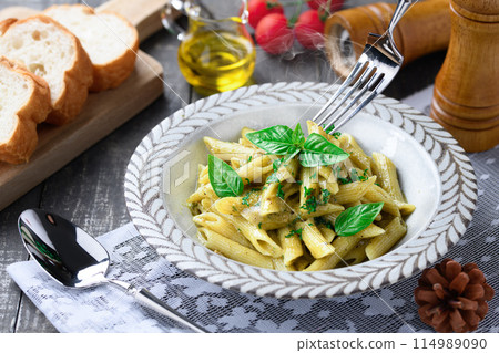 Penne Genovese(北海道鮮奶油餘韻)濃鬱濃鬱的Genovese醬 Penne Genovese(北海道鮮奶油餘韻)濃鬱濃鬱的Genovese醬 114989090