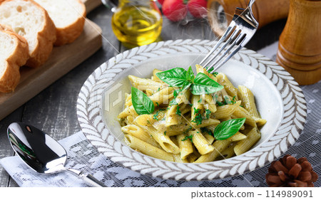 Penne Genovese(北海道鮮奶油餘韻)濃鬱濃鬱的Genovese醬 Penne Genovese(北海道鮮奶油餘韻)濃鬱濃鬱的Genovese醬 114989091