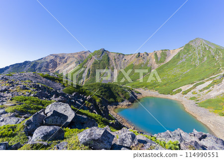 Mount Ontake: Cobalt blue pond Mount Ontake: Cobalt blue pond 114990551
