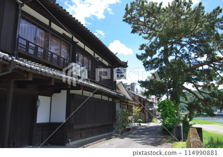 Uwajima City, Ehime Prefecture: Iwamatsu Townscape (Ohata Ryokan) 114990881