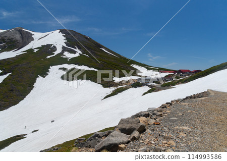 Mt. Norikura during the remaining snow season 114993586