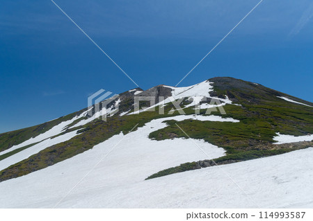 Mt. Norikura during the remaining snow season Mt. Norikura during the remaining snow season 114993587