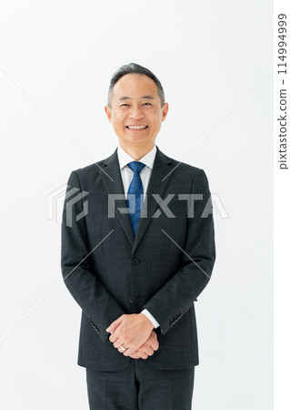 Middle-aged man business portrait vertical 114994999