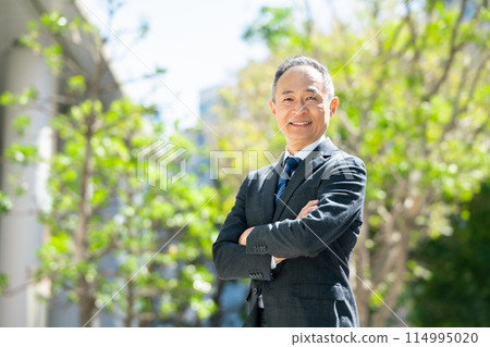 Middle-aged man business portrait 114995020