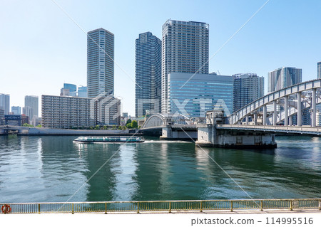Kachidoki Bridge (Chuo-ku, Tokyo) after work to extend its service life was completed 114995516