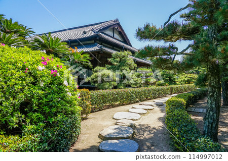 Hiunkaku Garden at Takamatsu Castle (Takamatsu City, Kagawa Prefecture) Hiunkaku Garden at Takamatsu Castle (Takamatsu City, Kagawa Prefecture) 114997012