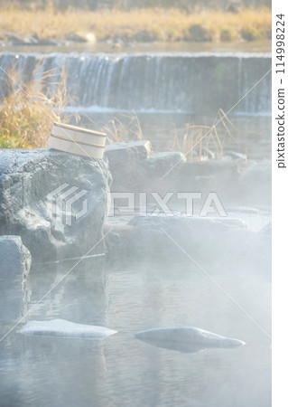 Open-air bath at Misasa Onsen Open-air bath at Misasa Onsen 114998224