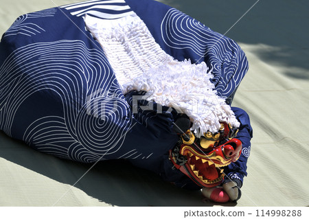 Lion dance, Ichikawa-cho, Hyogo Pref. 114998288