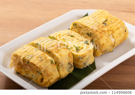 [From Sanriku] Tamagoyaki with Mekabu 114998606