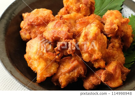 Deep-fried chicken Deep-fried chicken 114998948