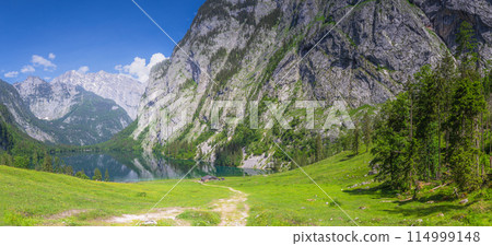 Mountain valley with tracks near Obersee lake in Berchtesgaden National Park 114999148