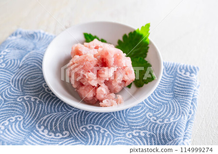 Oma tuna negitoro Oma tuna negitoro 114999274