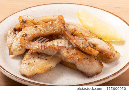 蔥鹽醬烤肥肉 蔥鹽醬烤肥肉 115000050