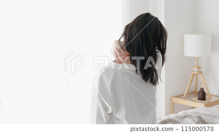 皮膚乾燥的女性 115000578