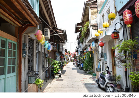 Shennong Street in Tainan, southern Taiwan 115000840