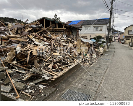 能登半島地震的受災地區（石川縣穴水町） 115000983