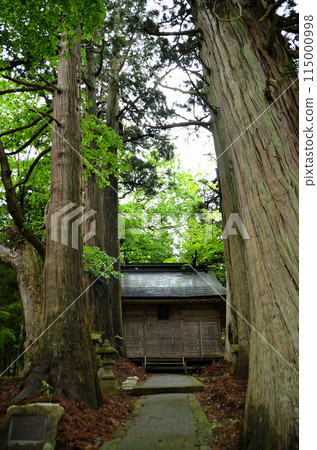 Shimowatari Kumano Shrine, a power spot in Minatomachi, Aizuwakamatsu City, Fukushima Prefecture Shimowatari Kumano Shrine, a power spot in Minatomachi, Aizuwakamatsu City, Fukushima Prefecture 115000998