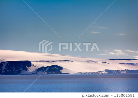 Arctic Islands Glaciers, snowfields and rock outcrops Arctic Islands Glaciers, snowfields and rock outcrops 115001591