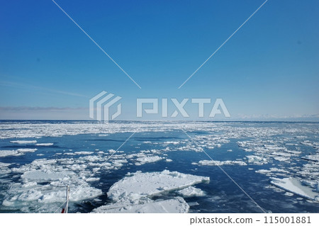 Drift ice in the Sea of Okhotsk 115001881