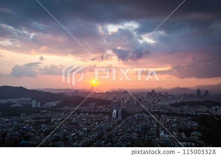 Seoul City skyline and downtown and skyscraper in sunset There is Namsan Mountain and the Han River in the background, Seoul, South Korea. Seoul City skyline and downtown and skyscraper in sunset There is Namsan Mountain and the Han River in the background, Seoul, South Korea. 115003328
