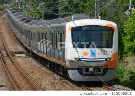 Odakyu 5000 series 5055F Mokoron train Zengyo Station Odakyu 5000 series 5055F Mokoron train Zengyo Station 115008208