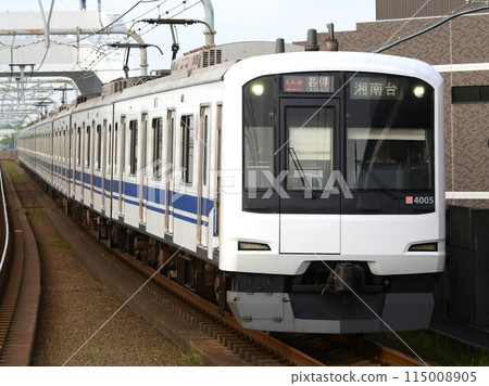 Tokyu 5050 series 4000 series 4105 Fenjoy! WEST Tokaido-Sanyo Shinkansen wrapping train Tokyu 5050 series 4000 series 4105 Fenjoy! WEST Tokaido-Sanyo Shinkansen wrapping train 115008905