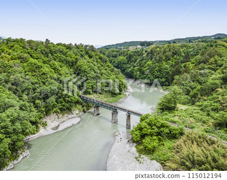 從空山坡天龍峽眺望大橋(天龍峽大橋) 從空山坡天龍峽眺望大橋(天龍峽大橋) 115012194